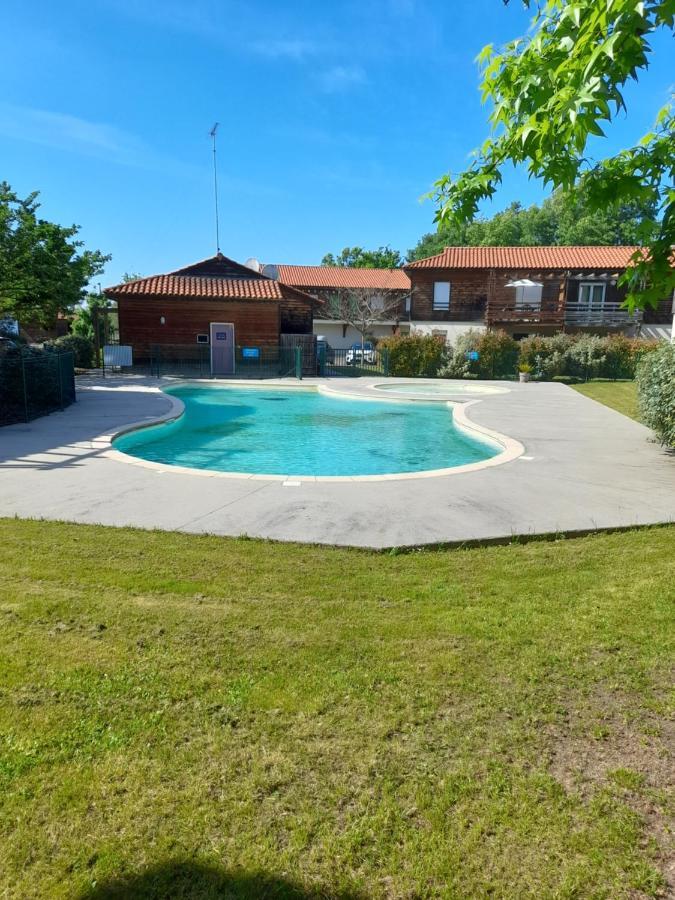 Appartement Les Terrasses Du Lac Aureilhan  Eksteriør billede